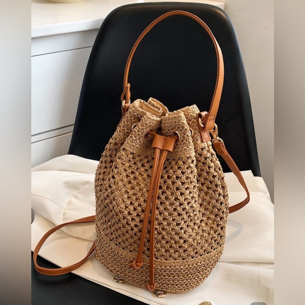 Elegant Tan Woven Shoulder Bag